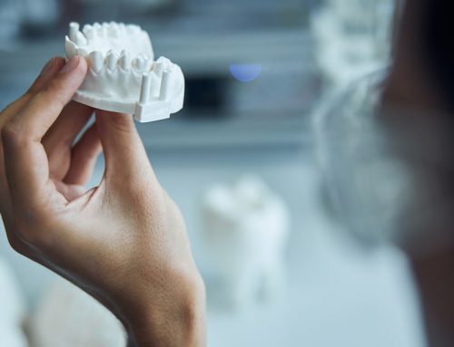 ¿Qué es una prótesis dental y para qué sirve?
